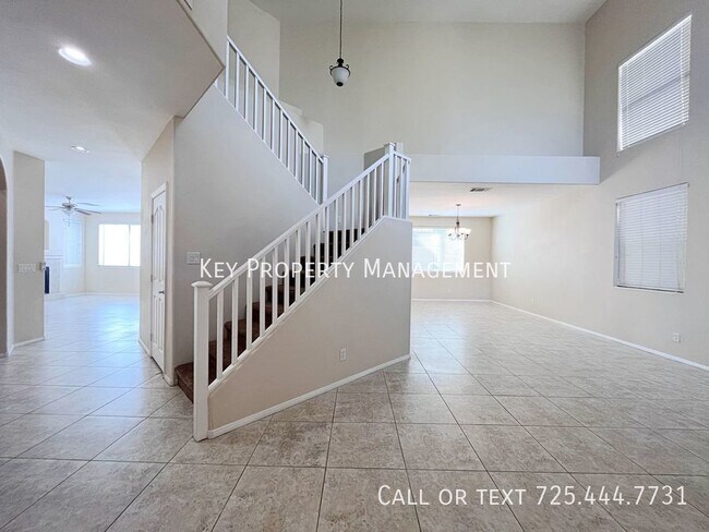 Building Photo - 5 BEDROOM 2 STORY HOME IN SOUTHERN HIGHLANDS!