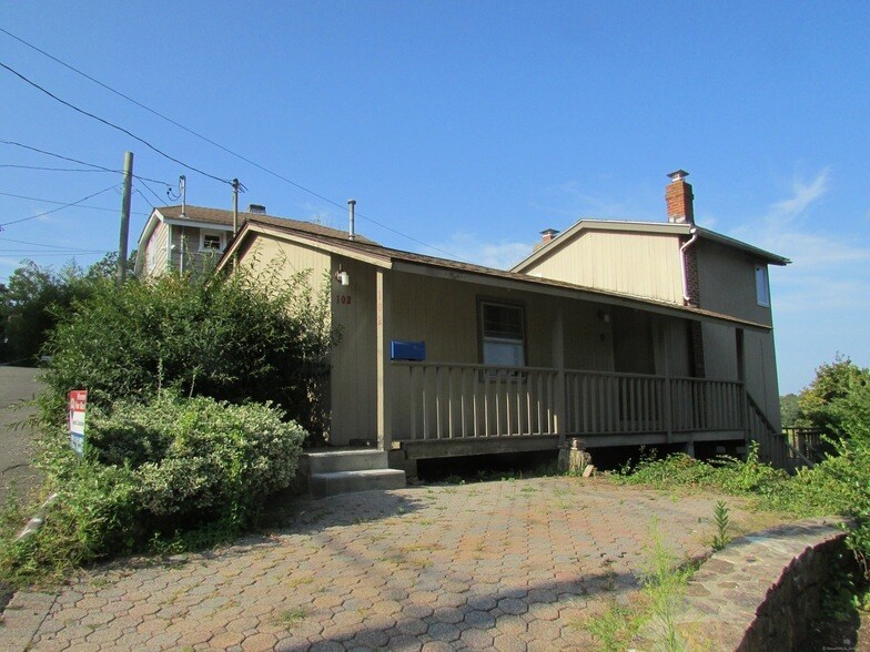 Foto principal - 102 Riverview Ave