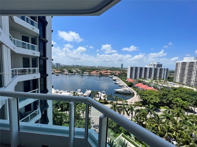 Building Photo - 21055 Yacht Club Dr