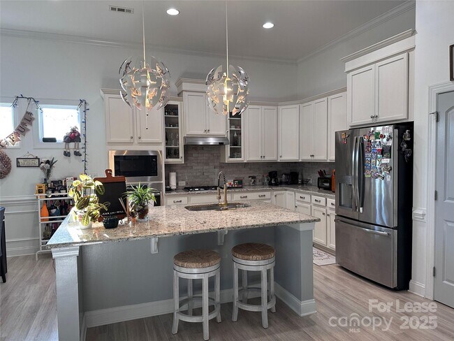 Foto del edificio - 1101 Waterlily Dr