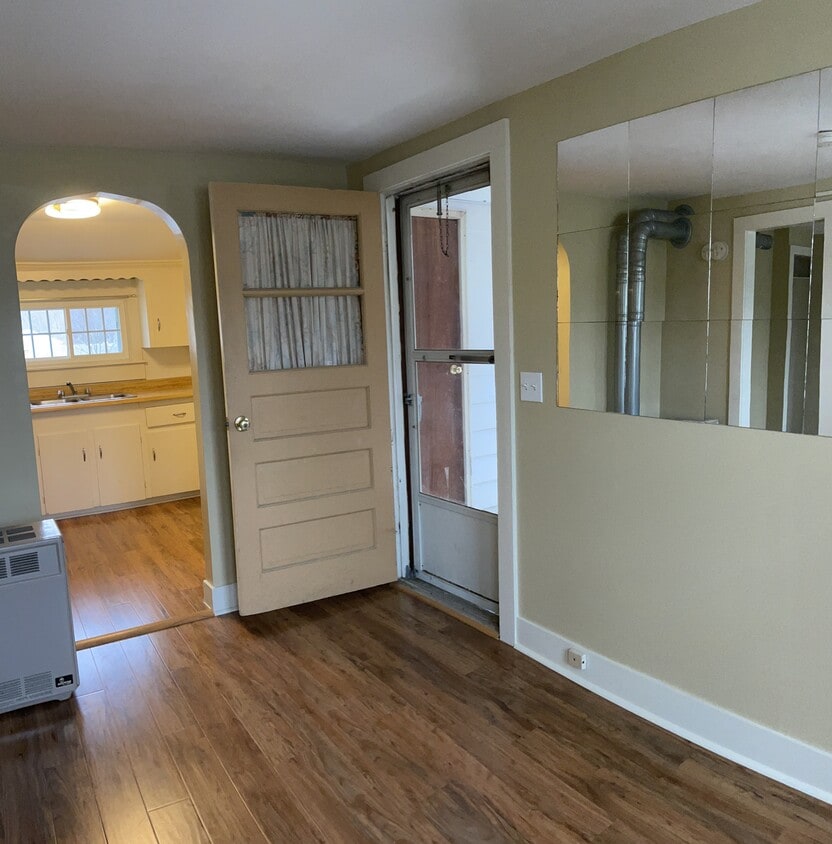 Primary Photo - 230 Pritchard Ave