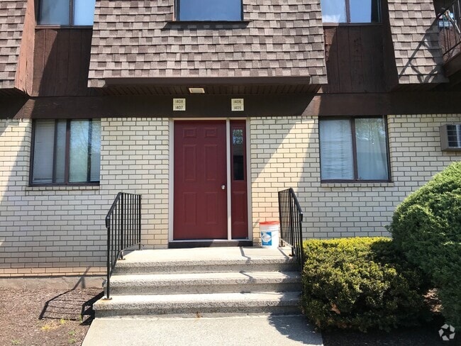 Building Photo - 1408 Cherry Hill Dr
