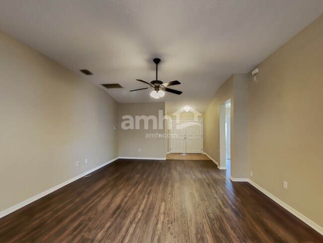 Building Photo - 30949 Midtown Court