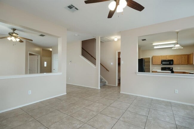 Building Photo - 116 Rio Grande Dr