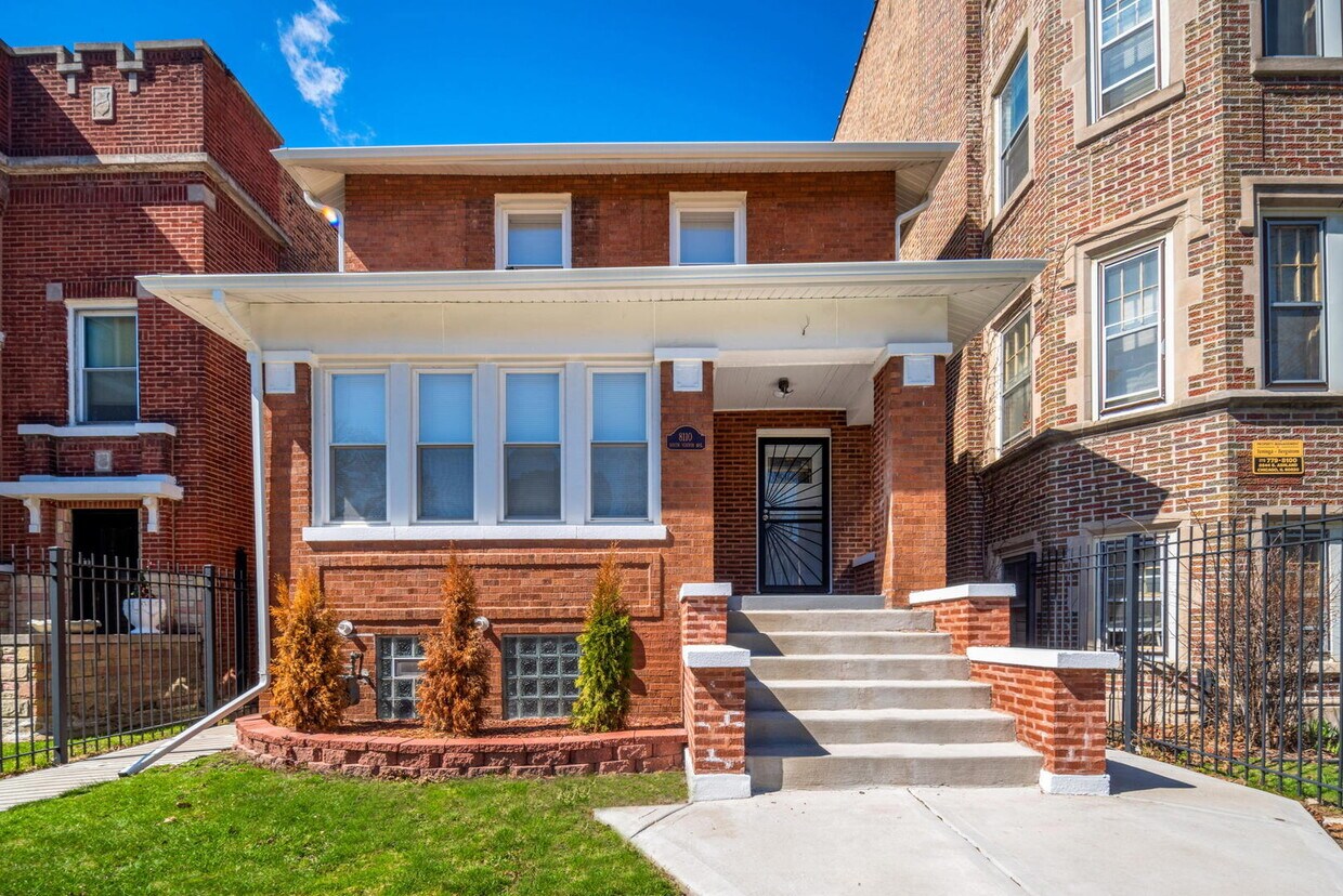 Primary Photo - 8110 S Vernon Ave