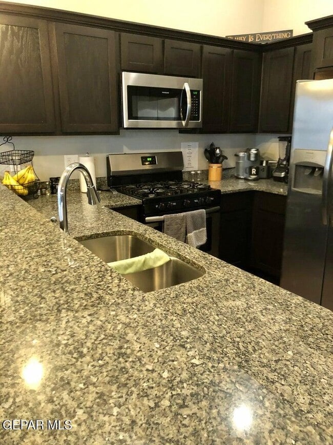 Building Photo - 14350 Loma Esmeralda