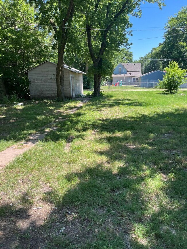 Foto del edificio - $795 - 2 bed 1 bath - Single Family Home