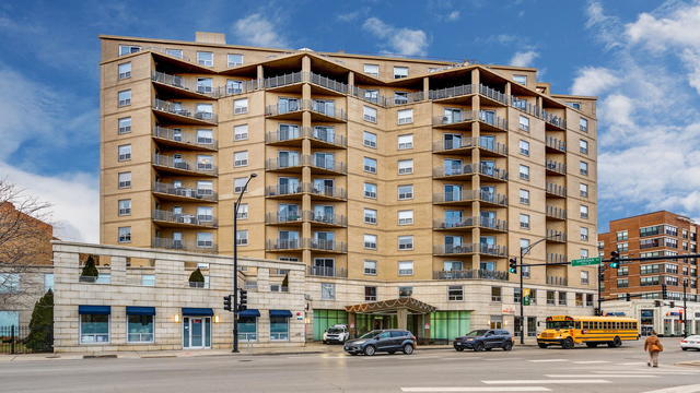 Foto del edificio - 4350 N Broadway St