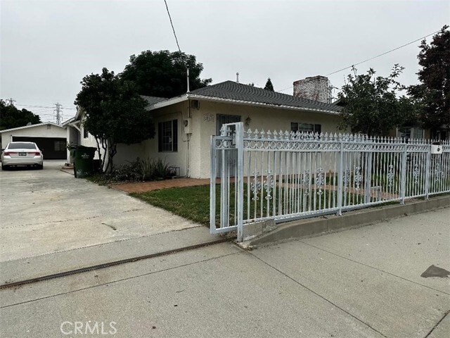 Primary Photo - 2519 Delta Ave