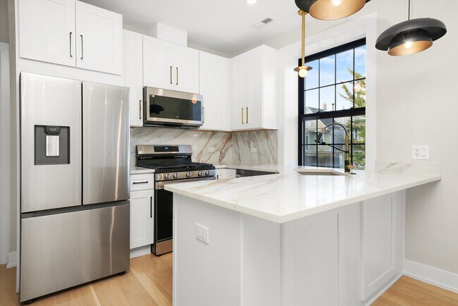 Foto del edificio - 4153 N Hermitage Ave