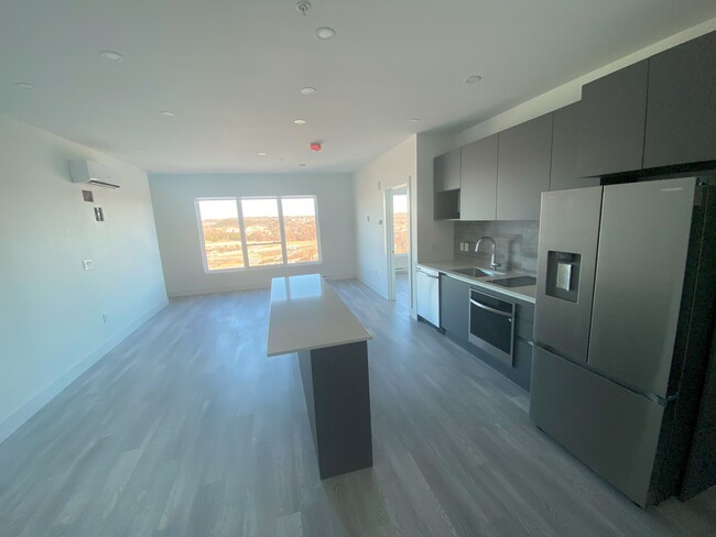 Photo du bâtiment - Beautiful New 1 Bed