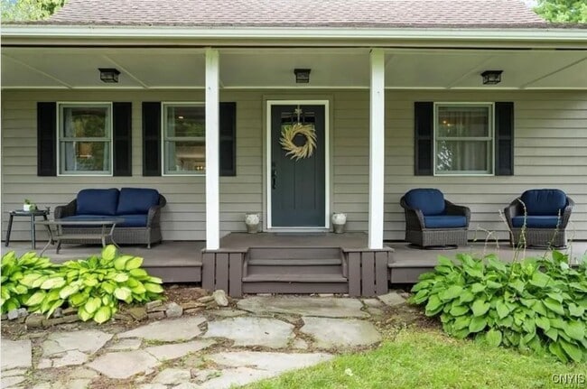 Building Photo - 2943 Lumbard Rd