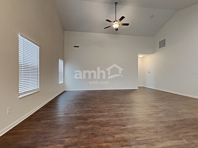Building Photo - 2554 Bridlewood Drive