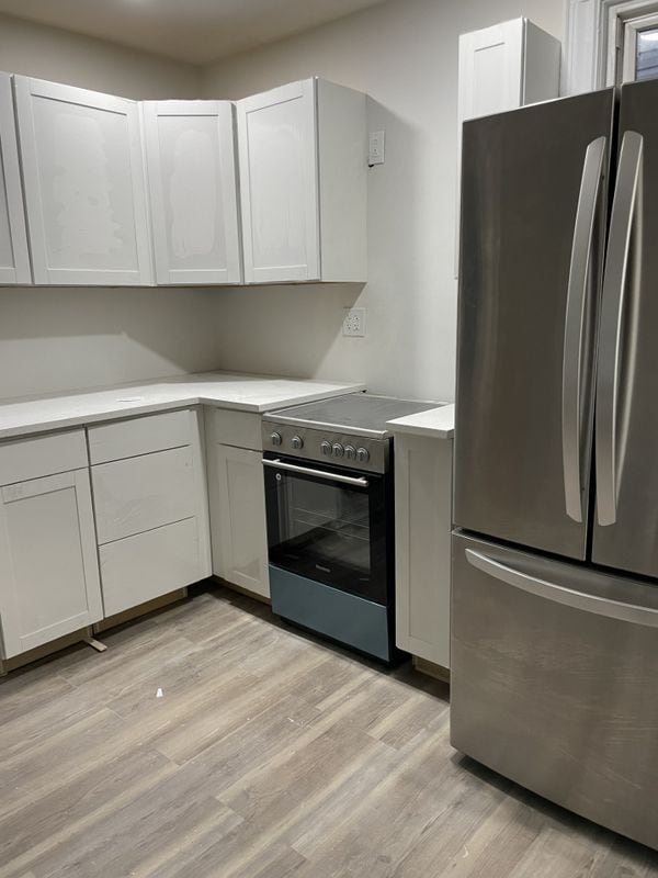 Building Photo - 40-39 Gleane Street, Unit 2