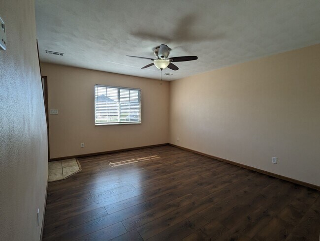 Building Photo - 117 Northtowne St