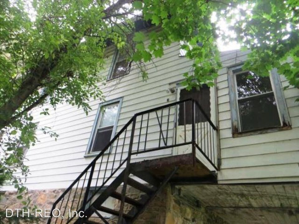 Foto del edificio - 2 br, 1 bath House - 1351 Friedensburg Rd