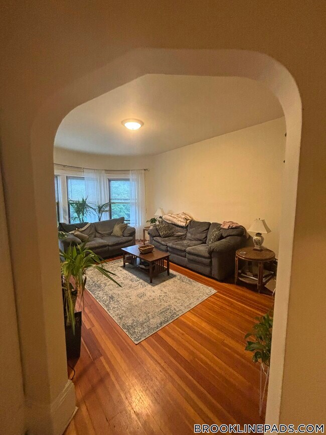 Foto del edificio - 1463 Beacon St