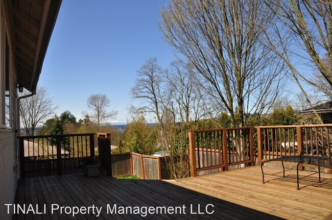 Building Photo - 4 br, 3 bath House - 226 18th Ave