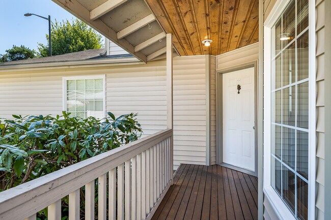 Foto del edificio - 15524 Chestnut Dr SE