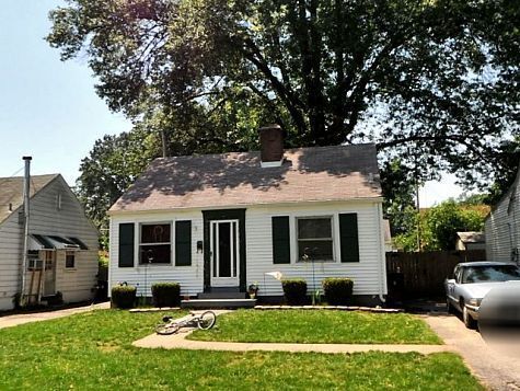 Foto principal - Updated 2 Bedroom 1 Bathroom Home