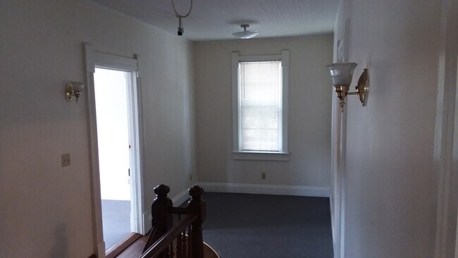 Building Photo - 214 S. William St.