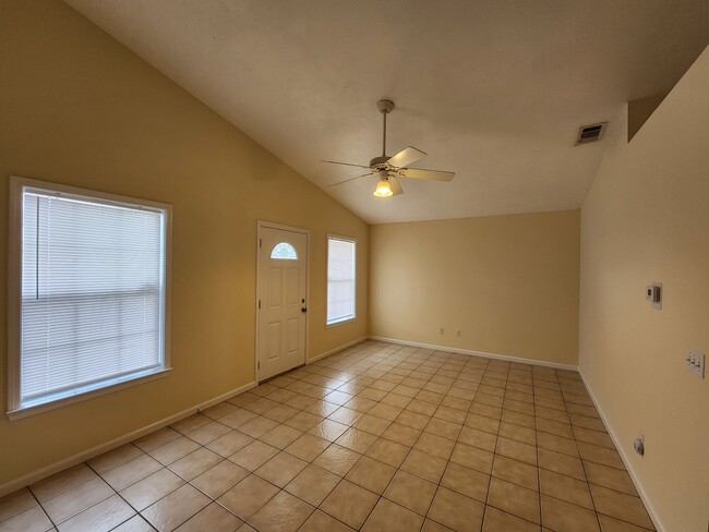 Foto del edificio - 5434 Sunset Ave