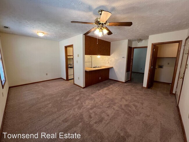 Building Photo - 1 br, 1 bath House - 1401C Ireland Dr