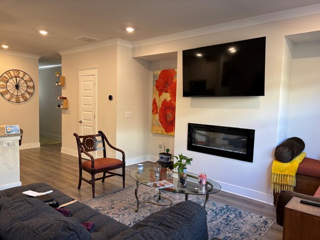 Foto del edificio - 123 Depot Lndg Rd