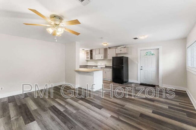 Building Photo - 620 Prichard Ave