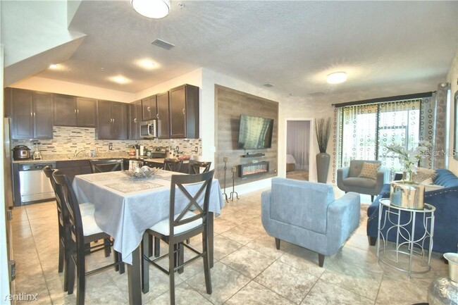 Building Photo - 4 br, 2 bath House - 2412 Seven Oaks Drive
