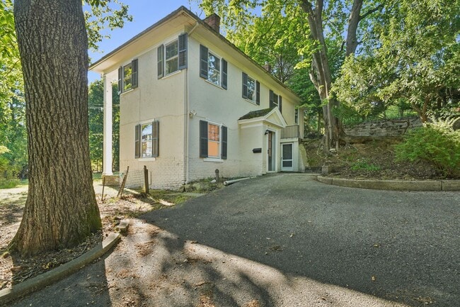 Building Photo - 25 Prospect Ave