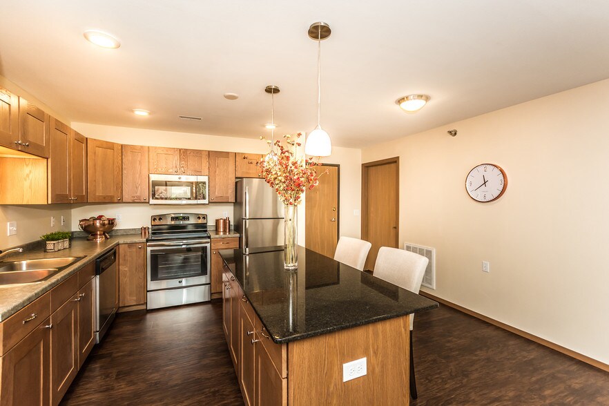 The Legacy Apartments Rentals Grand Forks, ND