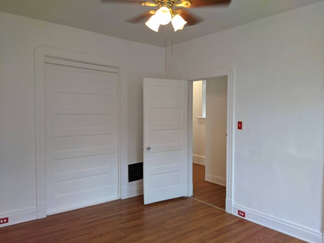 Building Photo - 3463 Grace Ave