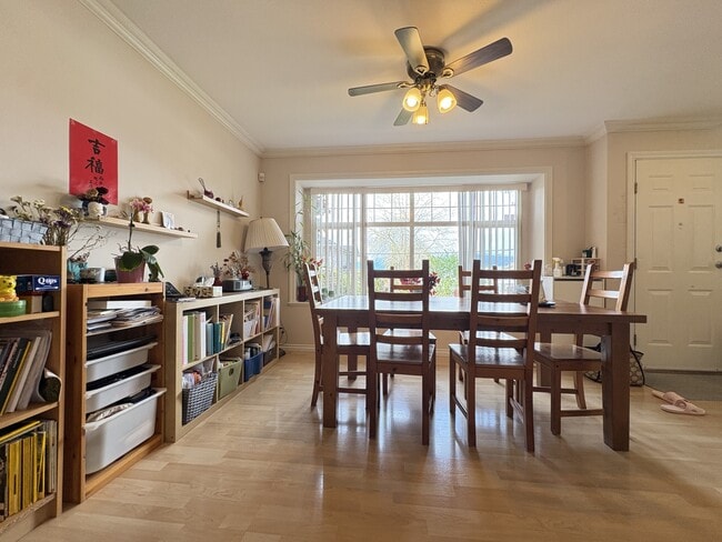 Building Photo - 4380 Sardis St