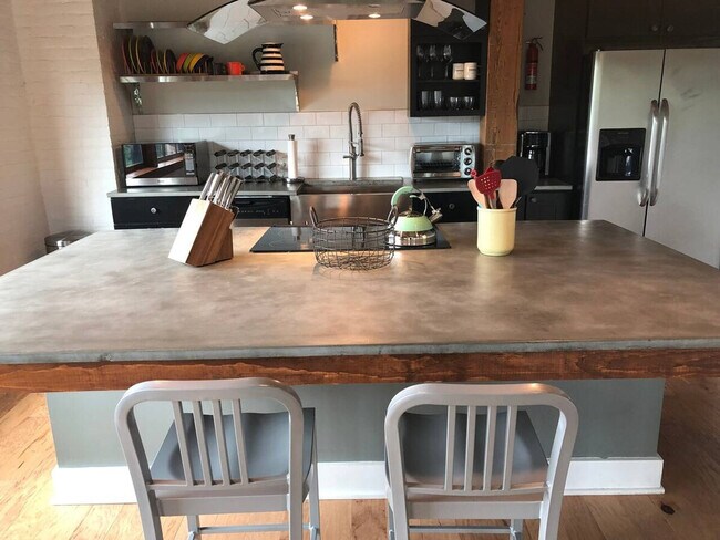 Foto del edificio - 110 Harvard St