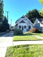Building Photo - 119 Crane Ave