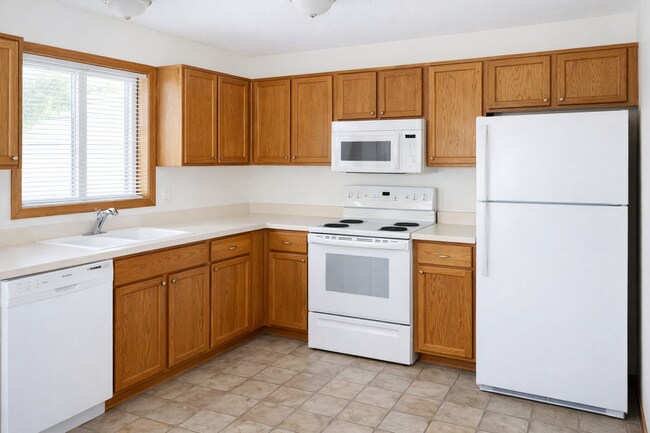 Foto del edificio - 10563 Martin St NW