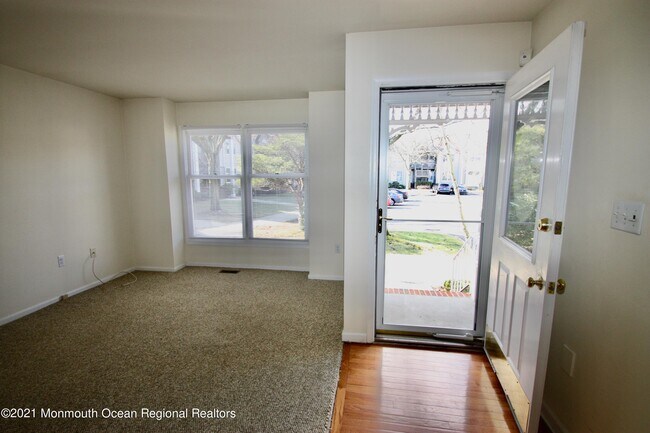 Building Photo - 115 Northampton Dr