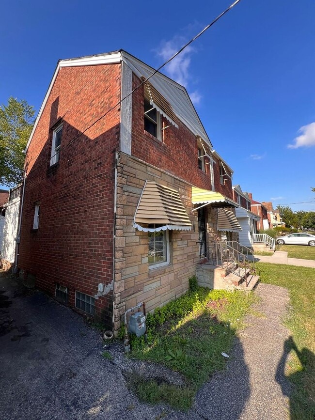 Building Photo - 15603 Stockbridge Ave