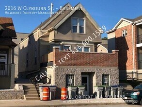 Building Photo - 2016 W Clybourn St