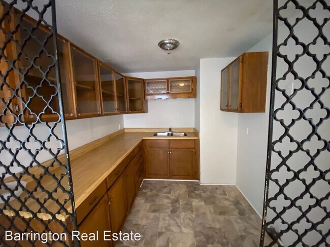 Building Photo - 3 br, 1 bath House - 1037 Waverly Street