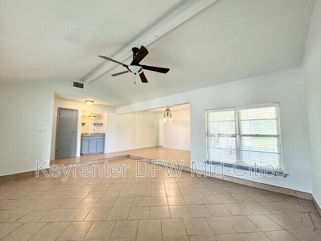 Photo - 2024 Robinson St House