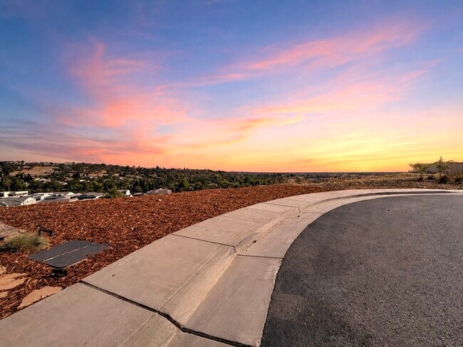 Foto del edificio - Beautiful Solar Home For Rent in Lincoln