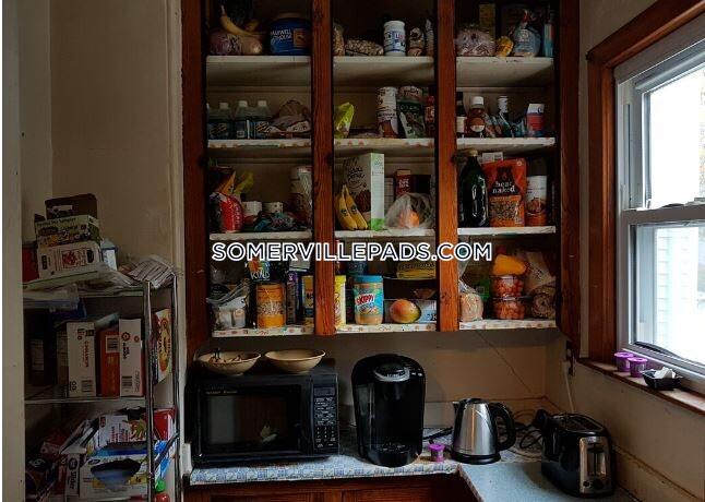 Foto del edificio - 28 Whitfield Rd