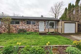 Building Photo - 170 NW 14th Pl