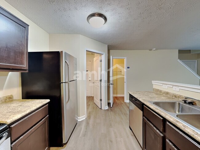 Foto del edificio - 2324 Blackthorn Dr