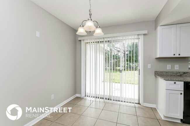 Foto del edificio - 5695 Oak Hill Manor Dr