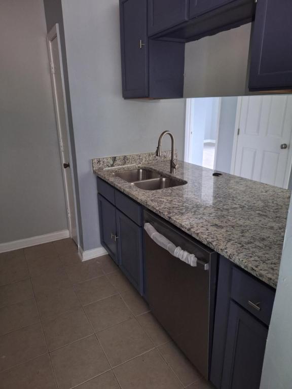 Foto del edificio - 3918 S Creek Ct