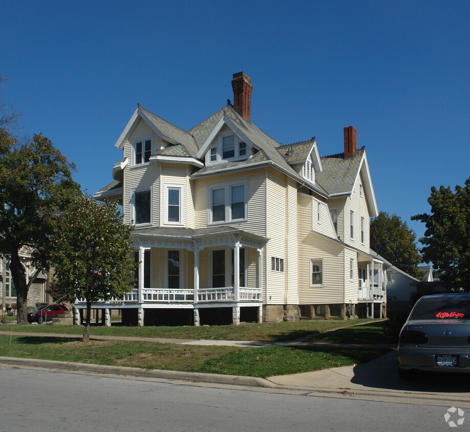 Foto del edificio - 702 Wayne St