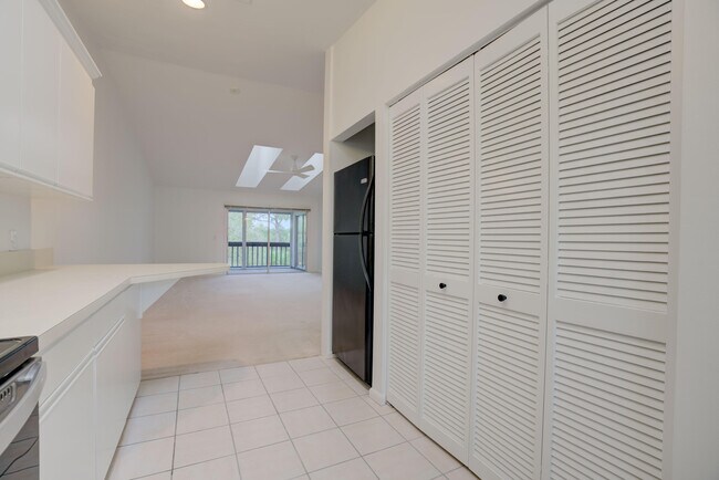Foto del edificio - 8291 SE Croft Cir